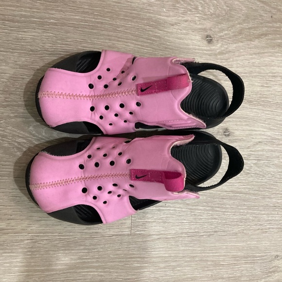 Nike Psychic Pink/Black Sunray Protect 2 Children's Sandal US 1Y - Picture 2 of 4